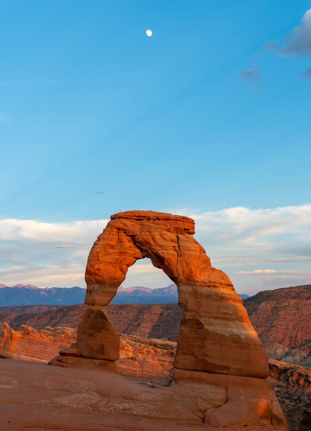 Delicate Arch image